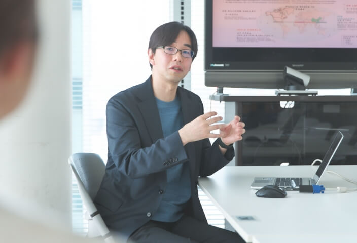 山本 健介