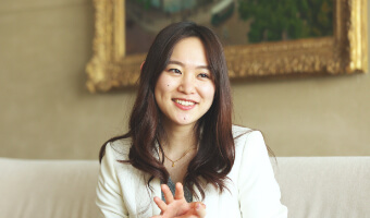 Interviewer